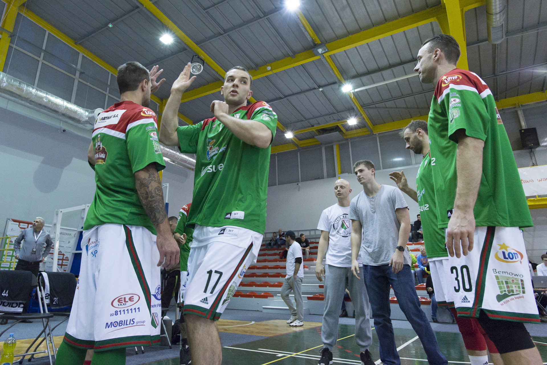 Mecz I ligi PZKosz pomiędzy AZS Romus Mickiewicz Katowice a Legią Warszawa. W hali na Bemowie Legia wygrała 107:70, dn. 23.12.2015.