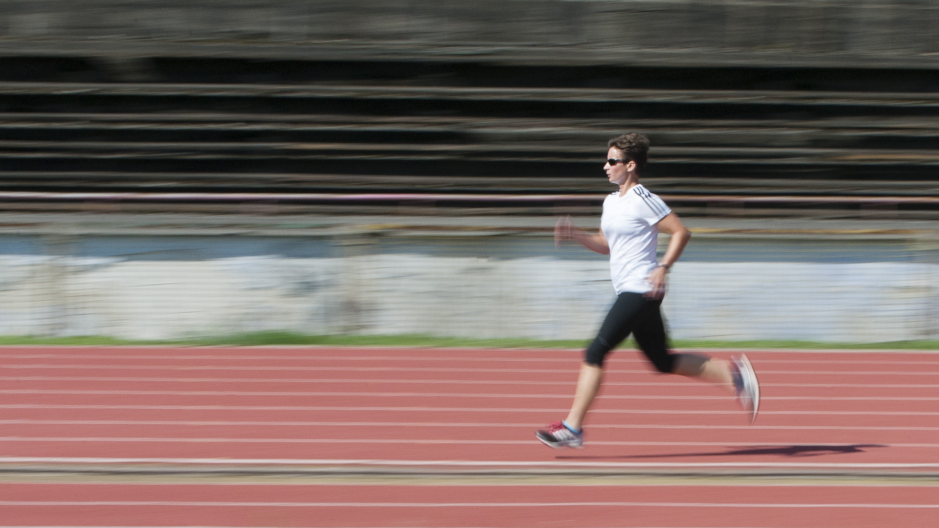 Trening biegowy biegam.pl na stadionie Skry w Warszawie, dn. 09.08.2014.